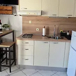 Lea I Lovro Apartment *