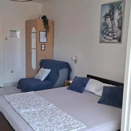 Apartamento Lea I Lovro *