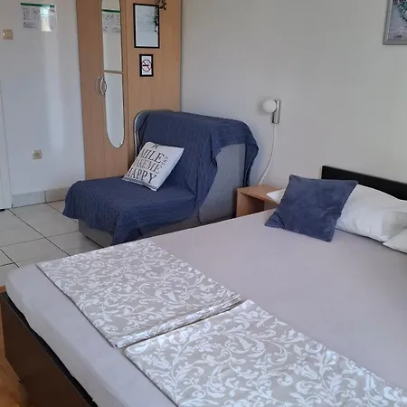 Appartement Lea I Lovro