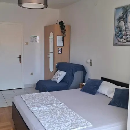 Apartman Lea I Lovro Brela