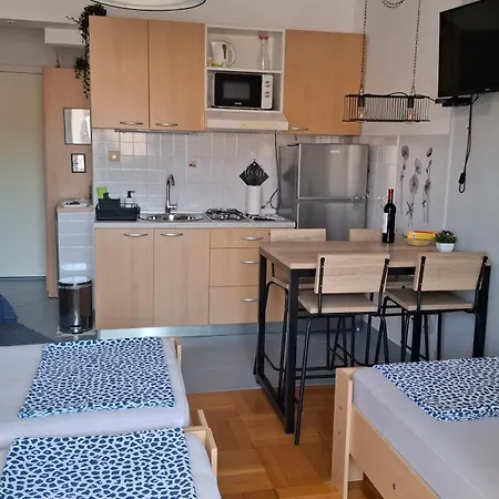 Lea I Lovro Apartman *