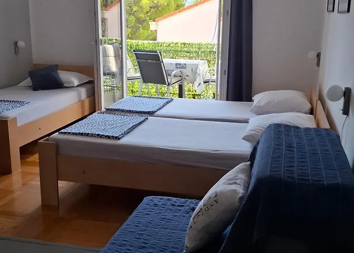 Lea I Lovro Apartamento Brela
