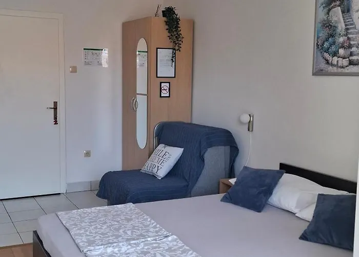 Apartamento Lea I Lovro Brela