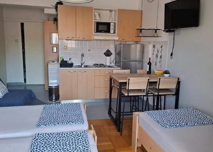 Lea I Lovro Apartamento *